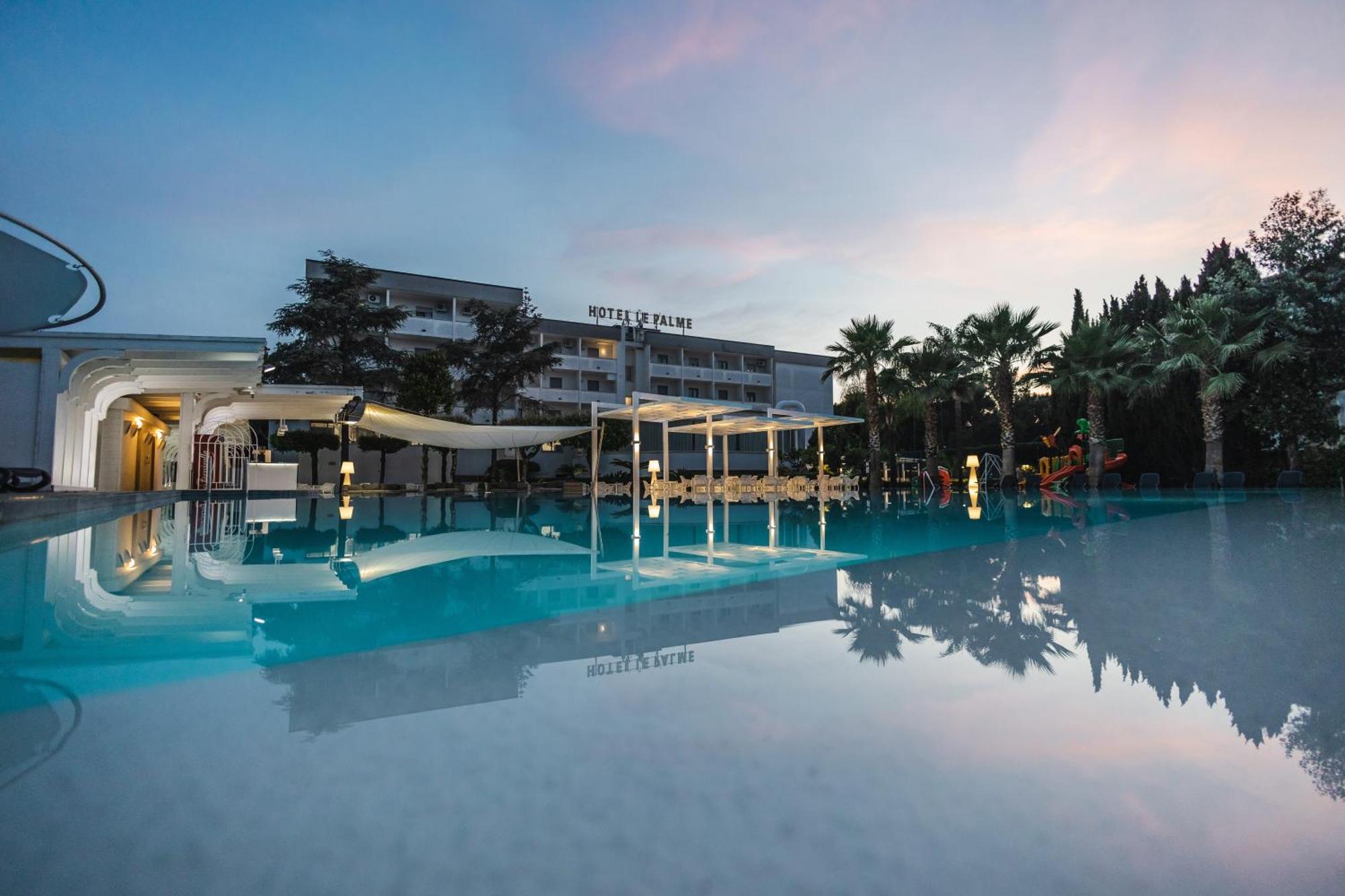 Hotel Le Palme Paestum Esterno foto