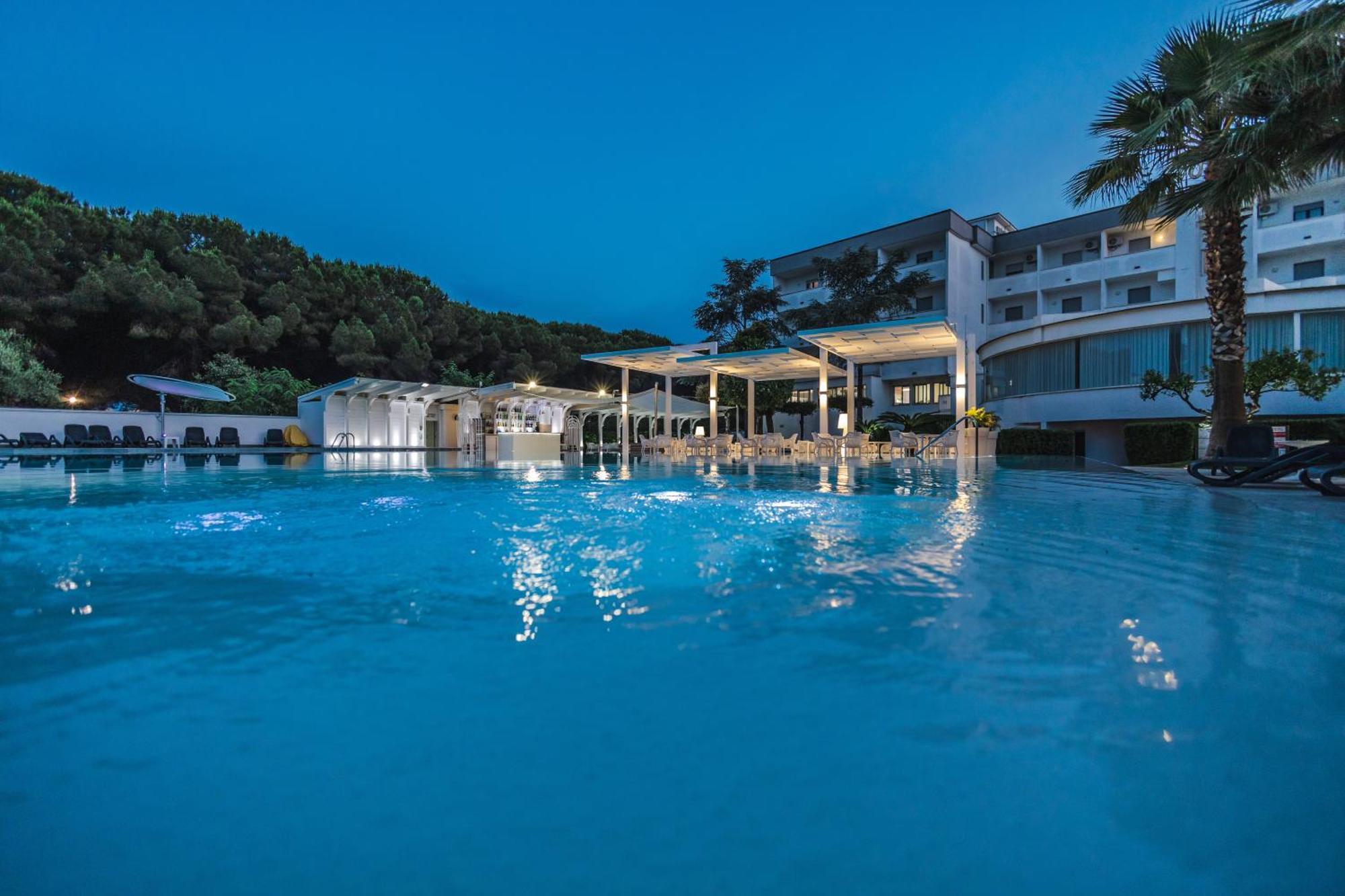 Hotel Le Palme Paestum Esterno foto