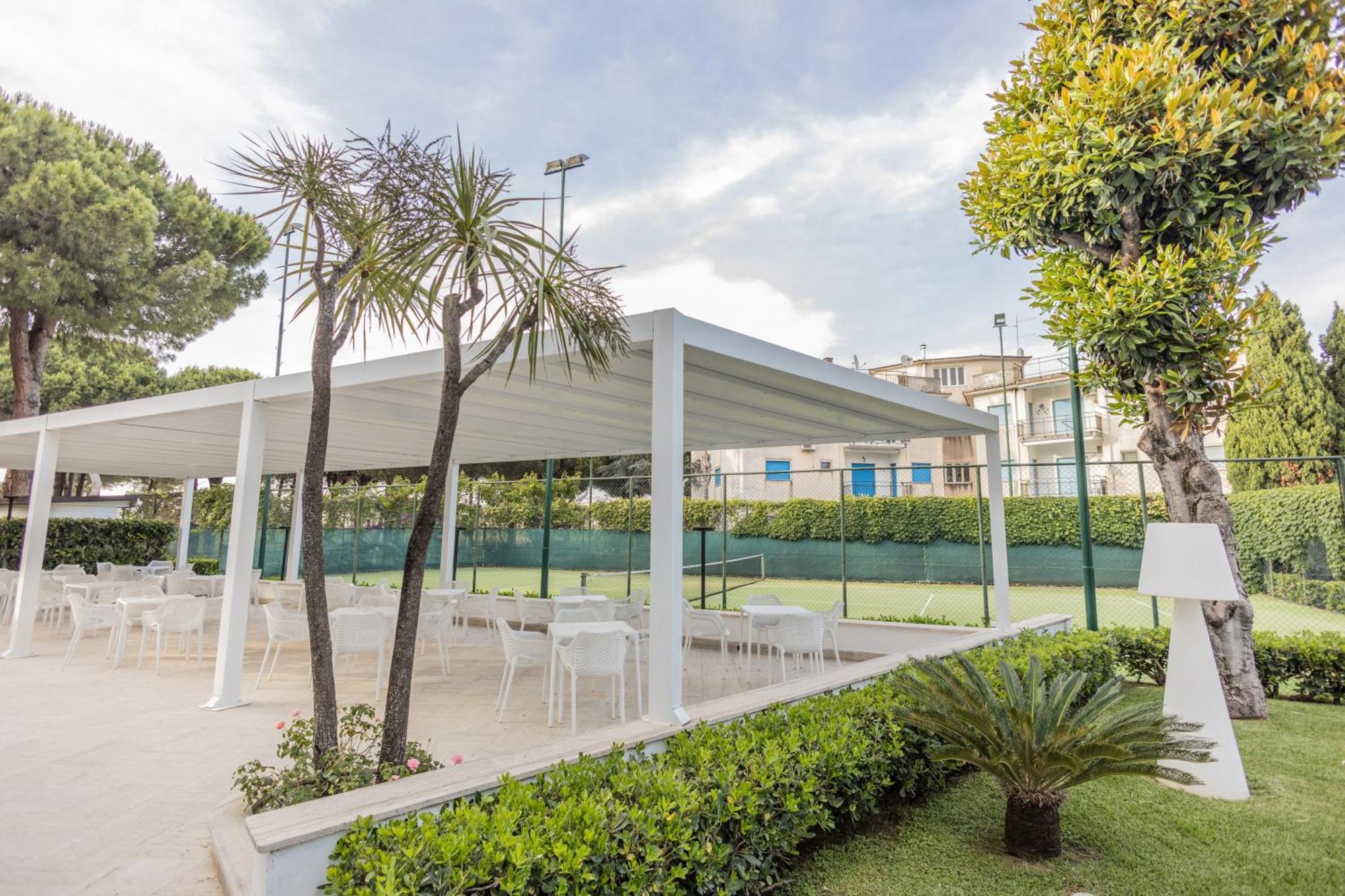 Hotel Le Palme Paestum Esterno foto
