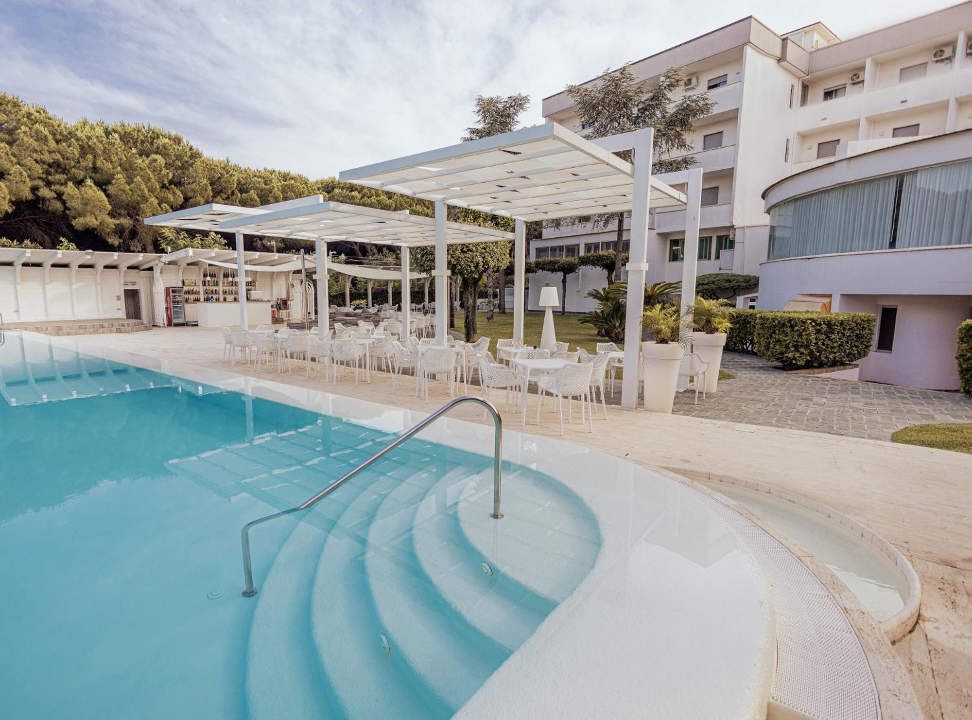 Hotel Le Palme Paestum Esterno foto